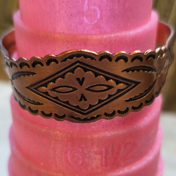 Vintage 70s Southwestern copper cuff - Picture 5 of 5
